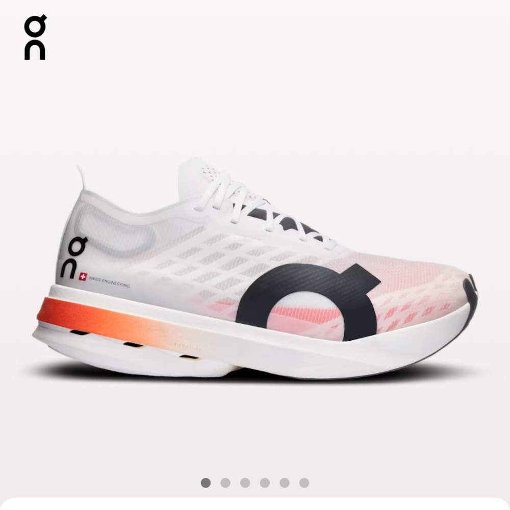 On Running Cloudboom Strike W8 - Never Worn